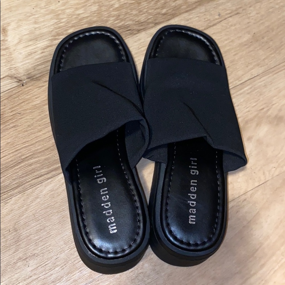 Sandal heels